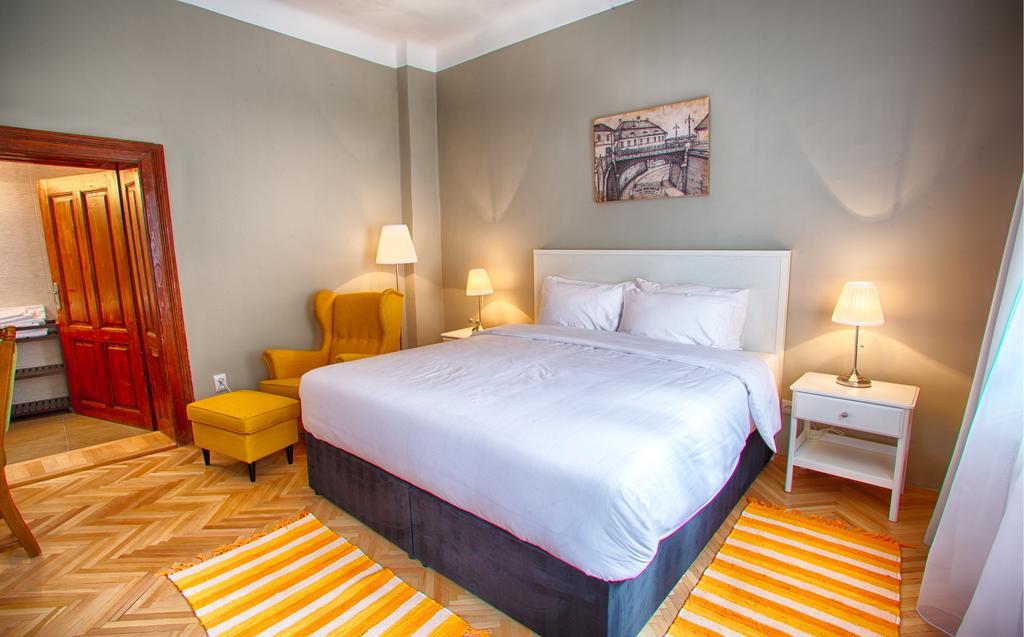 Goldsmith Bed & Breakfast Sibiu Exterior photo